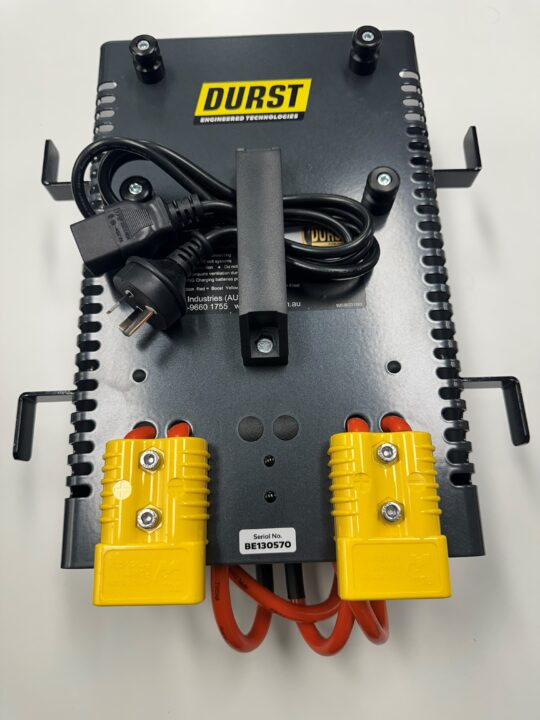 BCD-12120B 12 Volt 120 amp Charger / Power Supply Includes 2 x 3 Metre charge Cables - Image 2